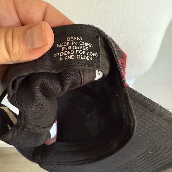 Unisex Bioworld IT (Original) Graphic Print SnapBack Hat - Picture 6 of 7